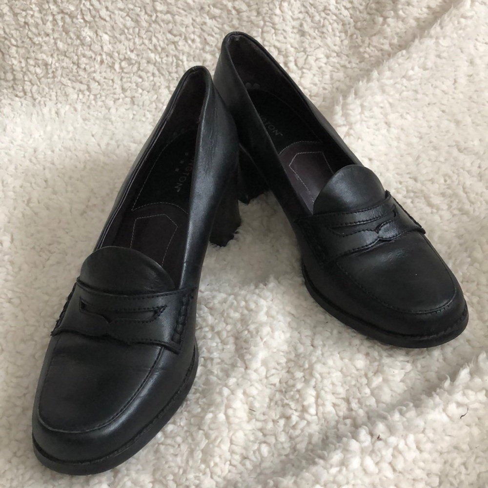 Covington size 7.5 loafer with square heal